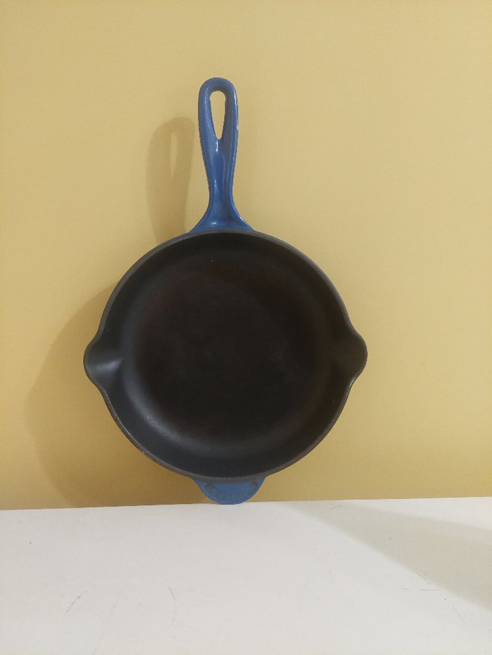 Le Creuset #23 Blue Enamel Cast Iron 9" Skillet Double Spouted Frying Pan